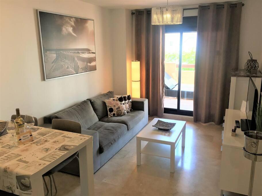 Modern 1 Bedroom Apartment, In La Cala De Mijas Exterior foto